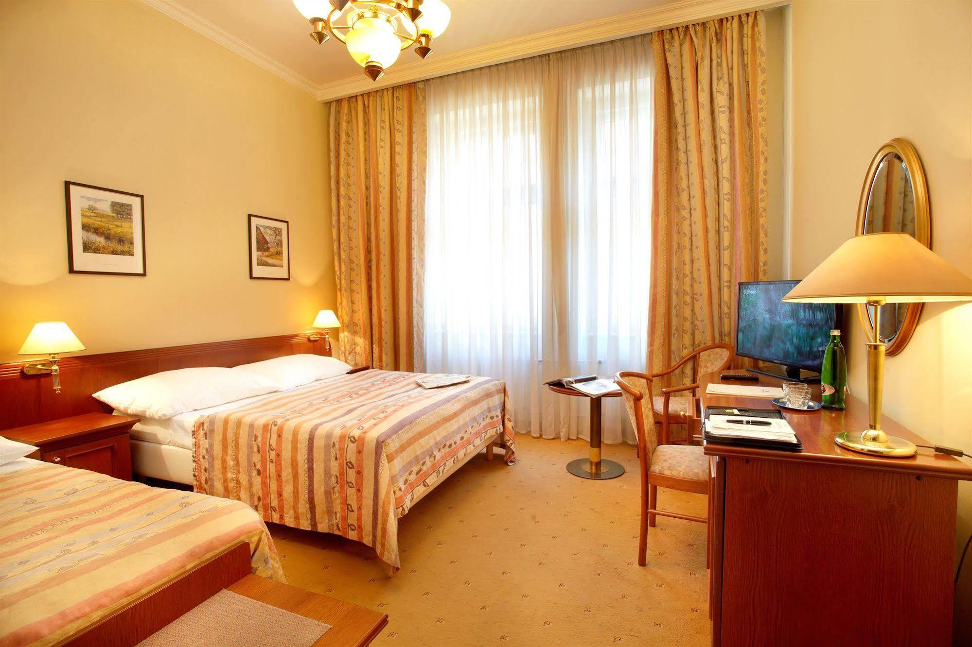 Galerie Royale Hotel Praga Exterior foto