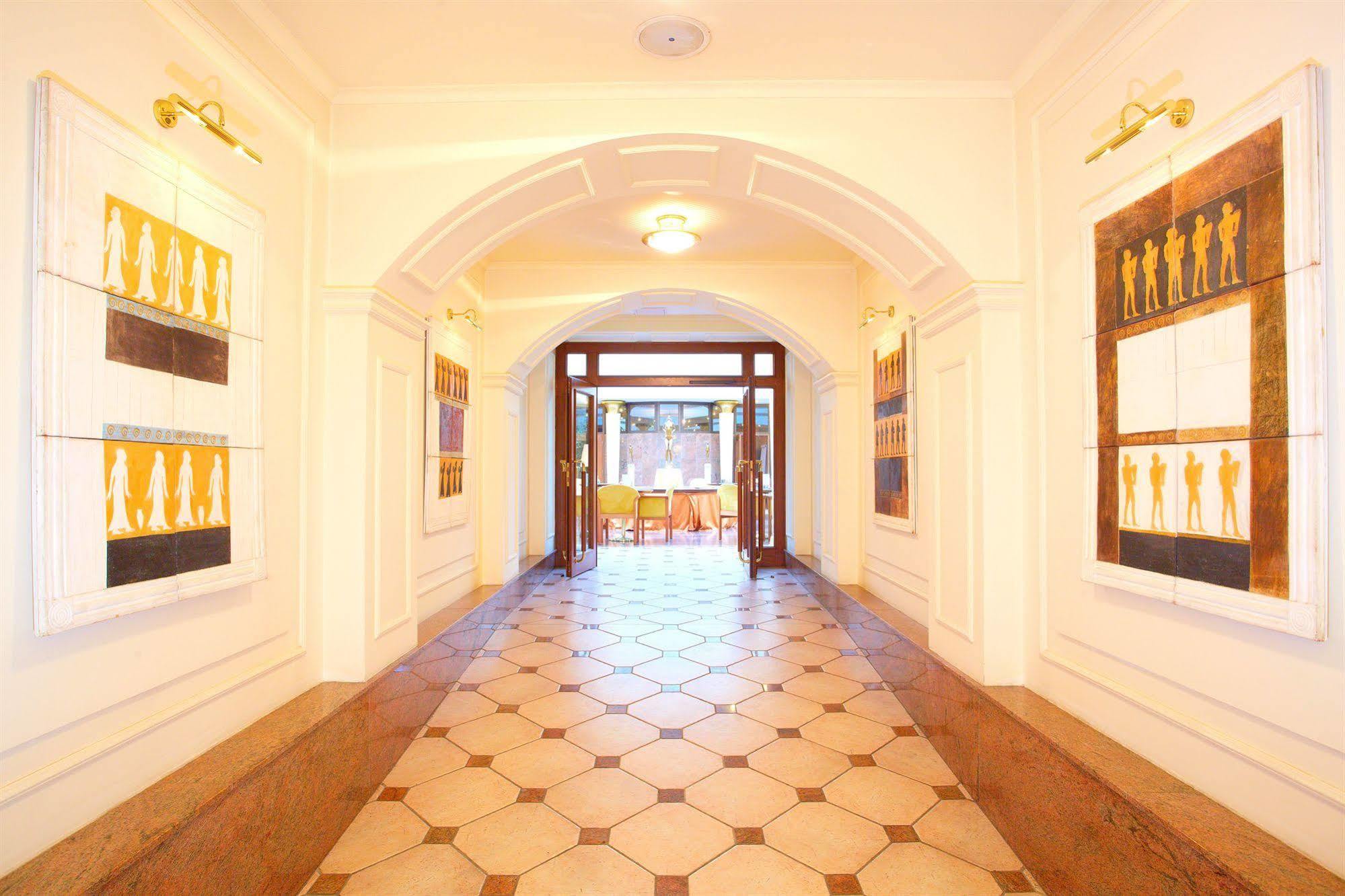 Galerie Royale Hotel Praga Exterior foto